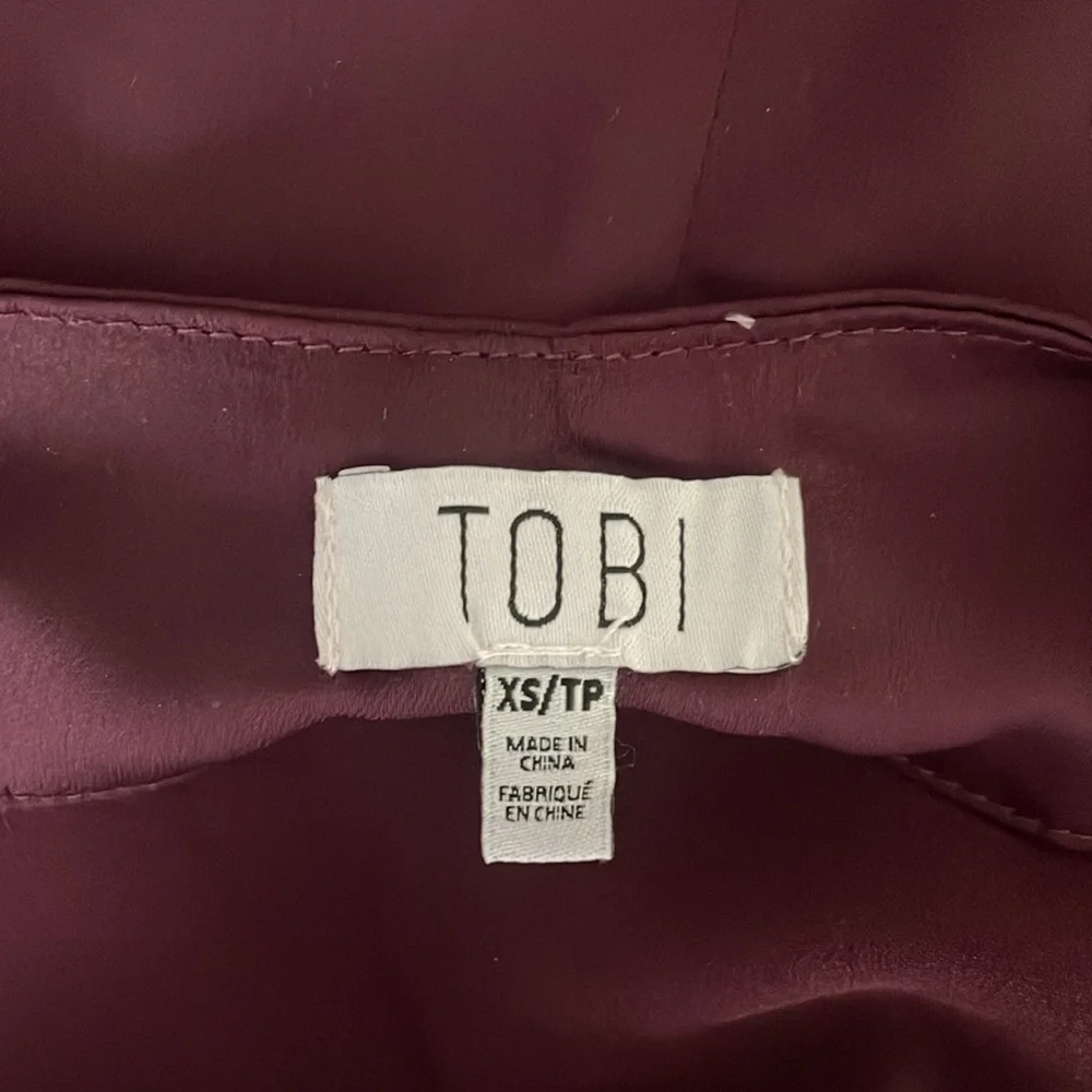 Tobi Plum Halter Top - Picture 3 of 3